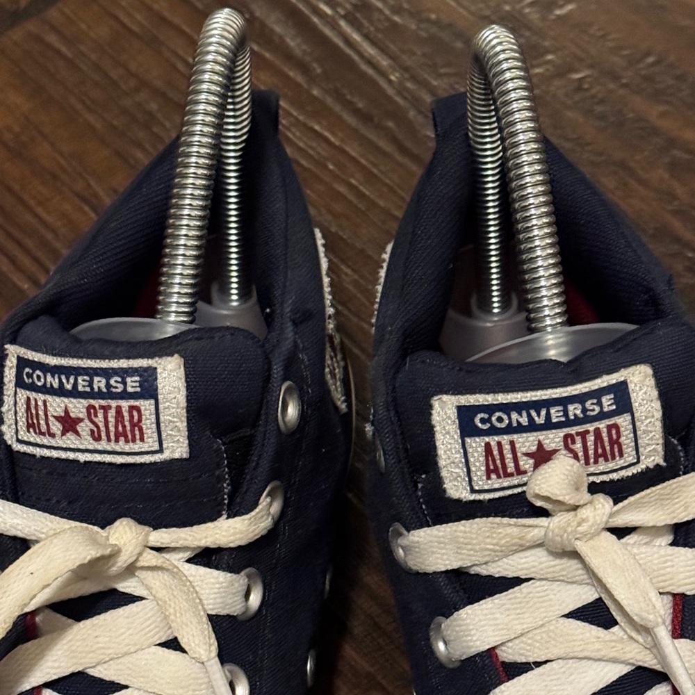Converse Dark Blue MidTop Canvas Sneakers, Sz 5, Like New - Picture 5 of 10